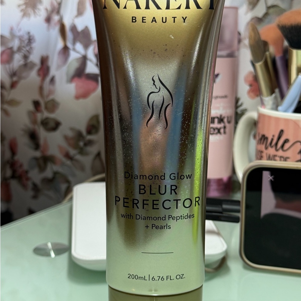 NAKERY Beauty Diamond Glow Blur Perfector - Gold